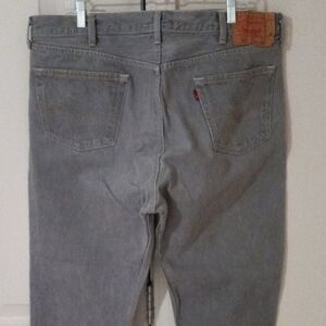 Levi's Gray Straight-Leg Jeans Classic Design